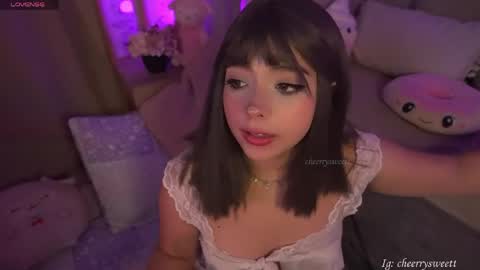 Baby Cherry online show from April 16, 2026, 9:39 pm