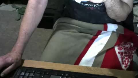 Snapshot of chefy999 chatting on October 19, 2025, 11:11 am chefy online show from October 19, 2025, 11:11 am