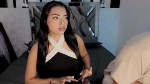   online show from December 21, 2025, 9:44 pm