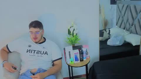 Snapshot of chel_seth chatting on March 2, 2026, 4:03 am online show from March 2, 2026, 4:03 am