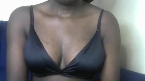 Snapshot of chelley4 chatting on October 19, 2025, 1:39 am chelley online show from October 19, 2025, 1:39 am