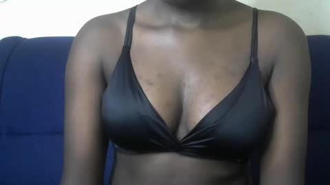 Snapshot of chelley4 chatting on October 20, 2025, 10:16 am chelley online show from October 20, 2025, 10:16 am