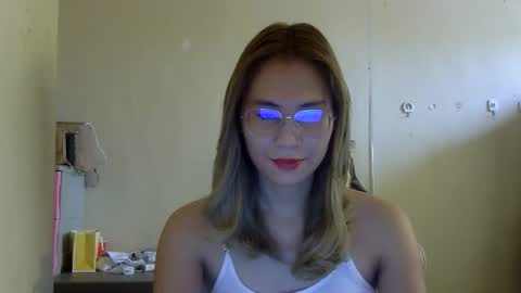Snapshot of chelly4u69 chatting on October 8, 2025, 2:09 am chelly4u69 online show from October 8, 2025, 2:09 am