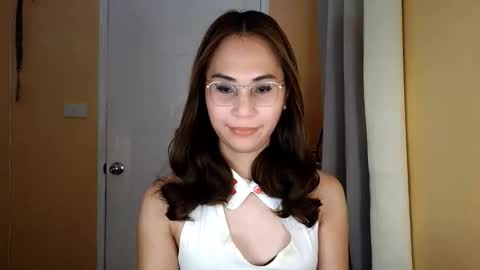 chelly4u69 online show from March 13, 2026, 2:12 pm