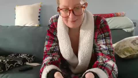 Snapshot of chelseasentra1 chatting on December 12, 2024, 6:31 pm Chelsea online show from December 12, 2024, 6:31 pm