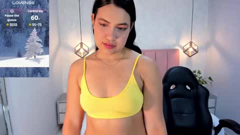 Snapshot of chelsyquinn chatting on January 15, 2025, 4:25 am Camila online show from January 15, 2025, 4:25 am