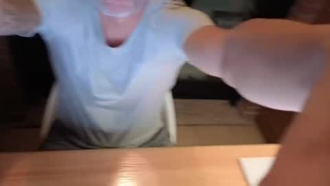 Snapshot of chenanoval chatting on November 16, 2025, 2:33 pm chenanoval online show from November 16, 2025, 2:33 pm