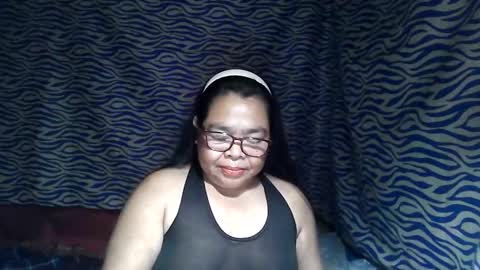 Snapshot of chenita_kits chatting on November 14, 2025, 5:44 pm chenita_kits online show from November 14, 2025, 5:44 pm