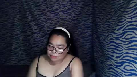 chenita_kits online show from November 26, 2025, 4:41 pm