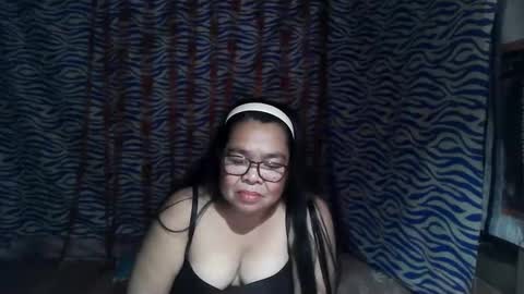 chenita_kits online show from February 25, 2026, 7:23 pm