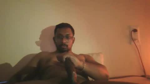 chennaibull1011 online show from February 26, 2026, 6:07 pm