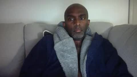 chenthu1979 online show from April 5, 2026, 11:07 am