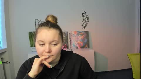 cherry nya online show from November 6, 2025, 12:06 pm