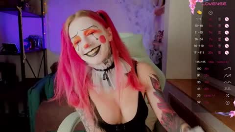 Snapshot of cherry_roxy chatting on October 31, 2025, 10:11 pm Roxy online show from October 31, 2025, 10:11 pm