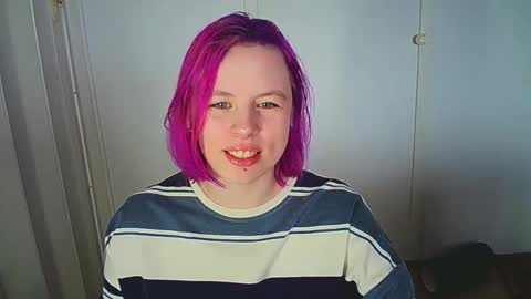 cherrybaby_0 online show from February 14, 2026, 7:49 am