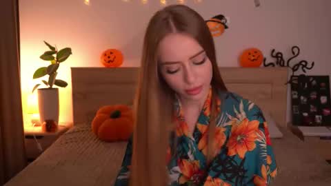 Alisha online show from October 24, 2025, 9:44 pm