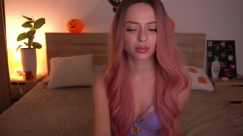 Alisha online show from October 27, 2025, 10:47 pm