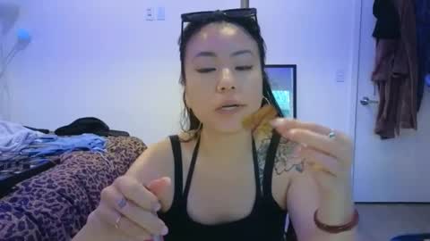 Miss Cherry online show from March 22, 2026, 2:04 am