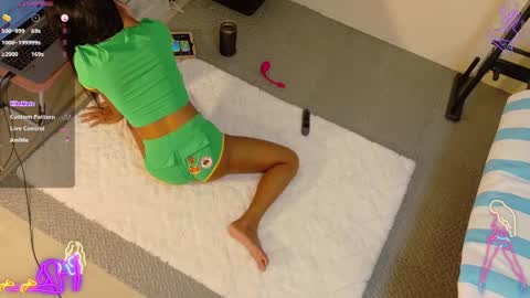 Cherry online show from November 18, 2025, 2:06 am