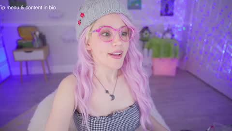 Cherry Crush  online show from February 20, 2026, 12:40 am