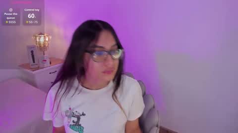 Cherry online show from November 5, 2025, 12:05 pm