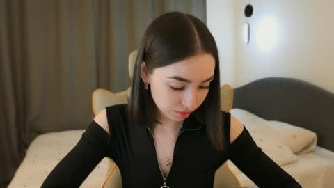 Kate3 online show from June 19, 2026, 7:17 pm