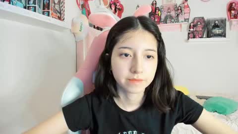 cherrycute666 online show from February 14, 2025, 1:45 am