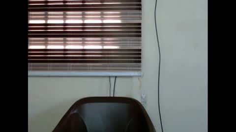 Snapshot of cherryredcunt chatting on February 19, 2025, 6:33 am cherryredcunt online show from February 19, 2025, 6:33 am