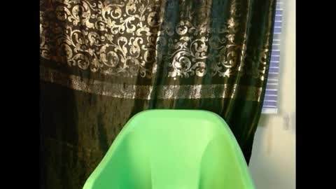 Snapshot of cherryredcunt chatting on March 5, 2025, 4:45 am cherryredcunt online show from March 5, 2025, 4:45 am