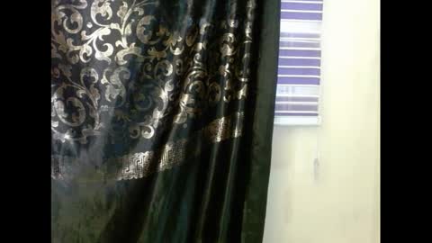 Snapshot of cherryredcunt chatting on March 11, 2025, 7:04 am cherryredcunt online show from March 11, 2025, 7:04 am