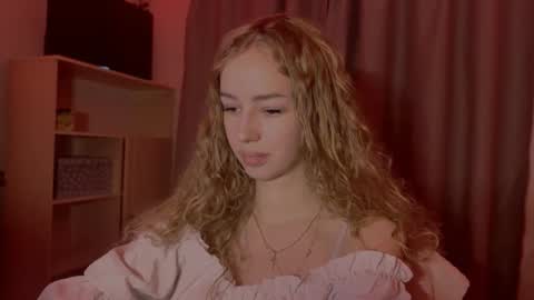 Snapshot of cherryrush951544 chatting on November 14, 2025, 2:16 pm Evie online show from November 14, 2025, 2:16 pm