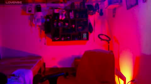 cherrywix online show from September 25, 2025, 5:16 pm