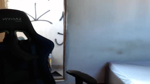 cheryl333 online show from February 17, 2025, 10:40 am