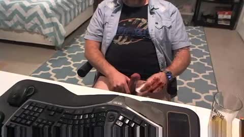 chesbayboy online show from November 15, 2025, 6:11 am