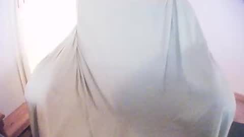 Snapshot of cheslongss chatting on February 28, 2025, 8:53 am Ches Long online show from February 28, 2025, 8:53 am