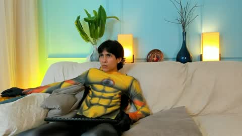 Cheys online show from April 16, 2026, 9:39 pm