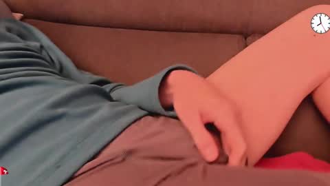 Snapshot of chezmonsieur_g chatting on October 27, 2025, 6:56 pm Grey online show from October 27, 2025, 6:56 pm