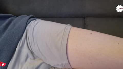 Snapshot of chezmonsieur_g chatting on November 8, 2025, 7:12 pm Grey online show from November 8, 2025, 7:12 pm