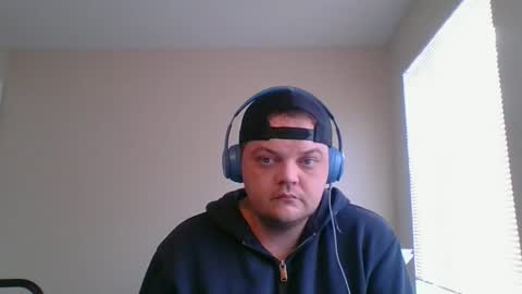 Kyle online show from November 10, 2025, 3:44 pm