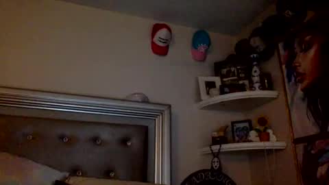 chicagobabe312 online show from May 19, 2026, 4:41 am