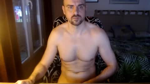 Snapshot of chicocam1983 chatting on March 8, 2025, 5:11 pm chicocam1983 online show from March 8, 2025, 5:11 pm