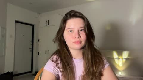 Snapshot of chiculya chatting on June 15, 2026, 5:15 pm chiculya online show from June 15, 2026, 5:15 pm
