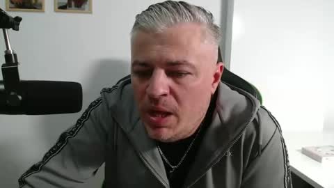 Snapshot of chiefgrayhead chatting on May 11, 2026, 3:40 pm ChiefGrayHead online show from May 11, 2026, 3:40 pm