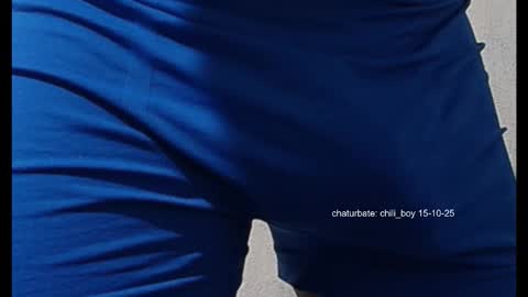 chili_boy online show from October 15, 2025, 7:08 am