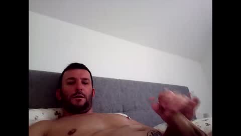 chris online show from November 11, 2025, 8:03 am