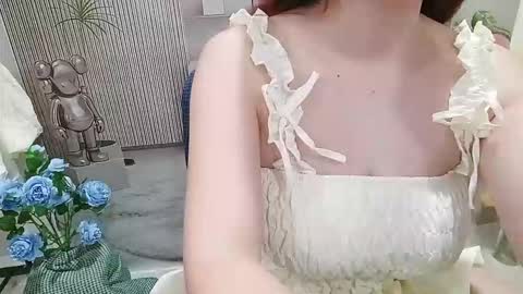 Snapshot of chillylove chatting on October 17, 2025, 1:42 am Jani online show from October 17, 2025, 1:42 am