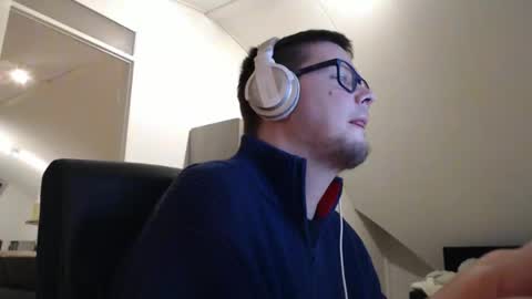 Snapshot of chillzonecam chatting on January 12, 2026, 8:25 pm chillzonecam online show from January 12, 2026, 8:25 pm