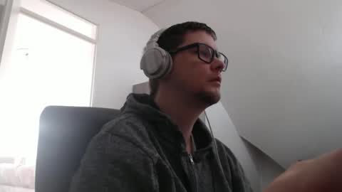 Snapshot of chillzonecam chatting on February 1, 2026, 1:31 pm chillzonecam online show from February 1, 2026, 1:31 pm