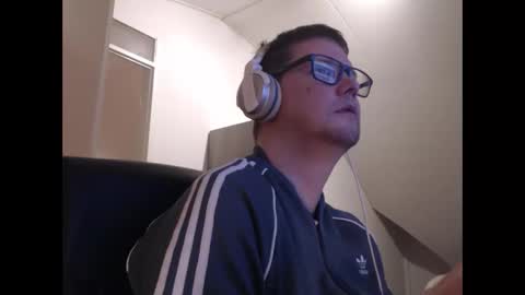 Snapshot of chillzonecam chatting on March 14, 2026, 6:57 pm chillzonecam online show from March 14, 2026, 6:57 pm