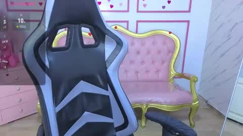 Snapshot of chinatsu_t chatting on June 5, 2026, 1:28 pm Kelly online show from June 5, 2026, 1:28 pm